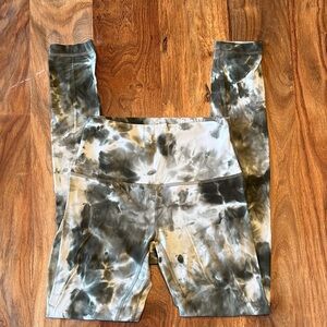 Lululemon Athletica Black Tie-Dye Leggings